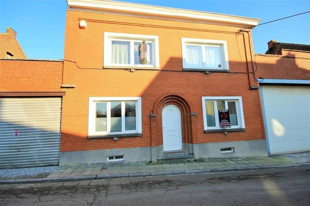 Maison à louer à Courcelles 6180 1150.00€ 4 chambres 290.00m² - annonce 439131
