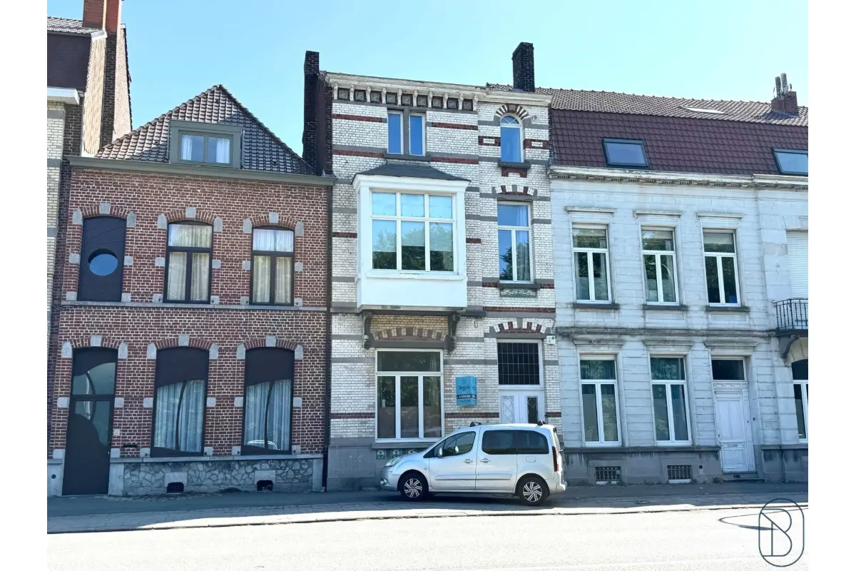 Immeuble mixte à vendre à Tournai 7500 520000.00€ 3 chambres 200.00m² - annonce 441286