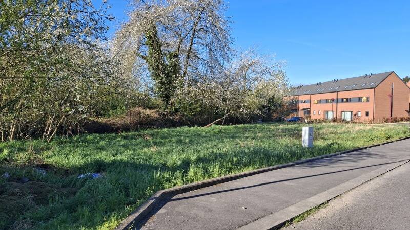 Terrain à vendre à Gilly 6060 99000.00€ chambres m² - annonce 442477