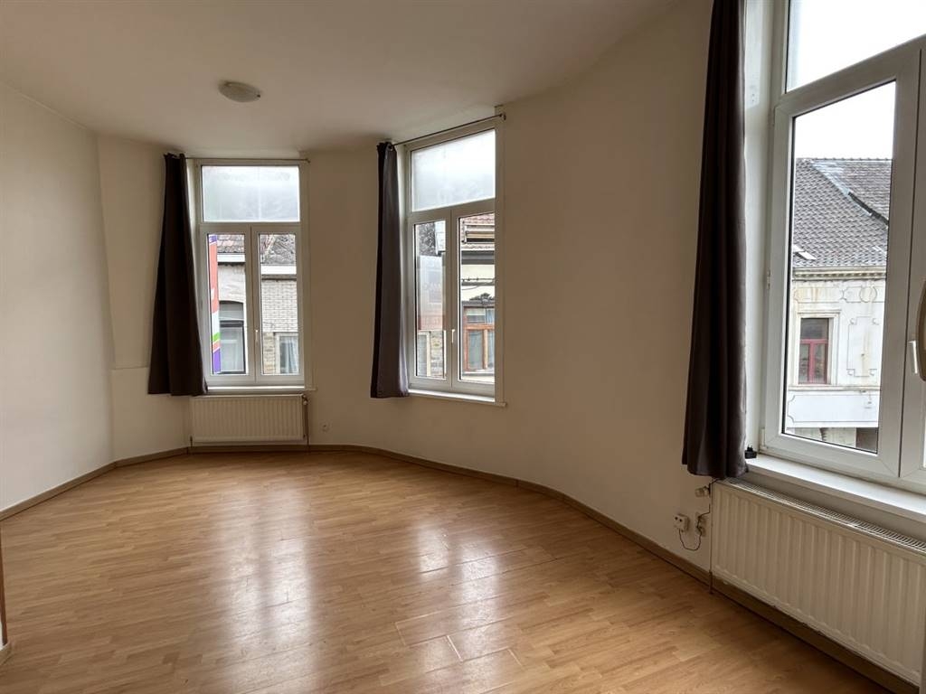 Appartement à louer à Leuze-en-Hainaut 7900 575.00€ 1 chambres 63.00m² - annonce 442897