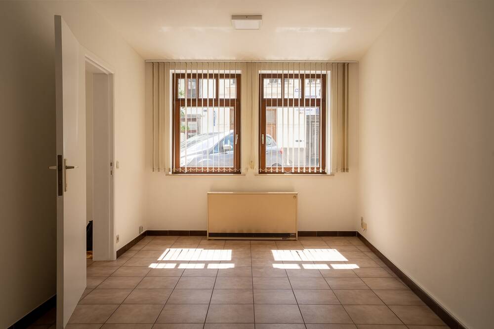 Commerce à louer à Mons 7000 460.00€ chambres 34.00m² - annonce 442751