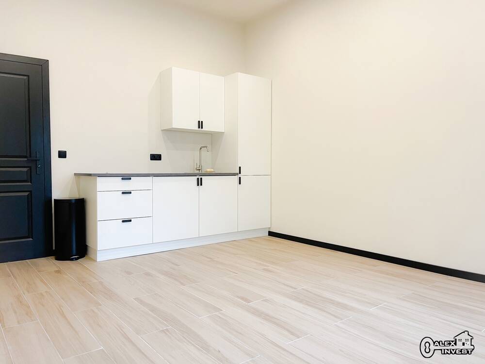 Commerce à louer à La Louvière 7100 900.00€ chambres 35.00m² - annonce 443965