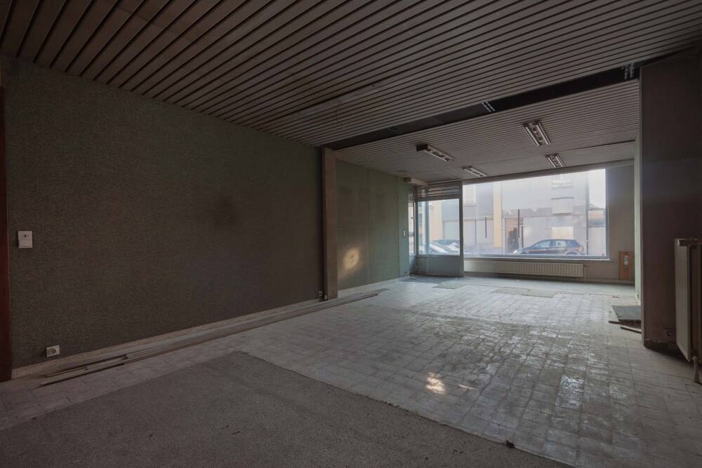 Maison à vendre à Mont-sur-Marchienne 6032 198000.00€ 3 chambres 360.00m² - annonce 443645
