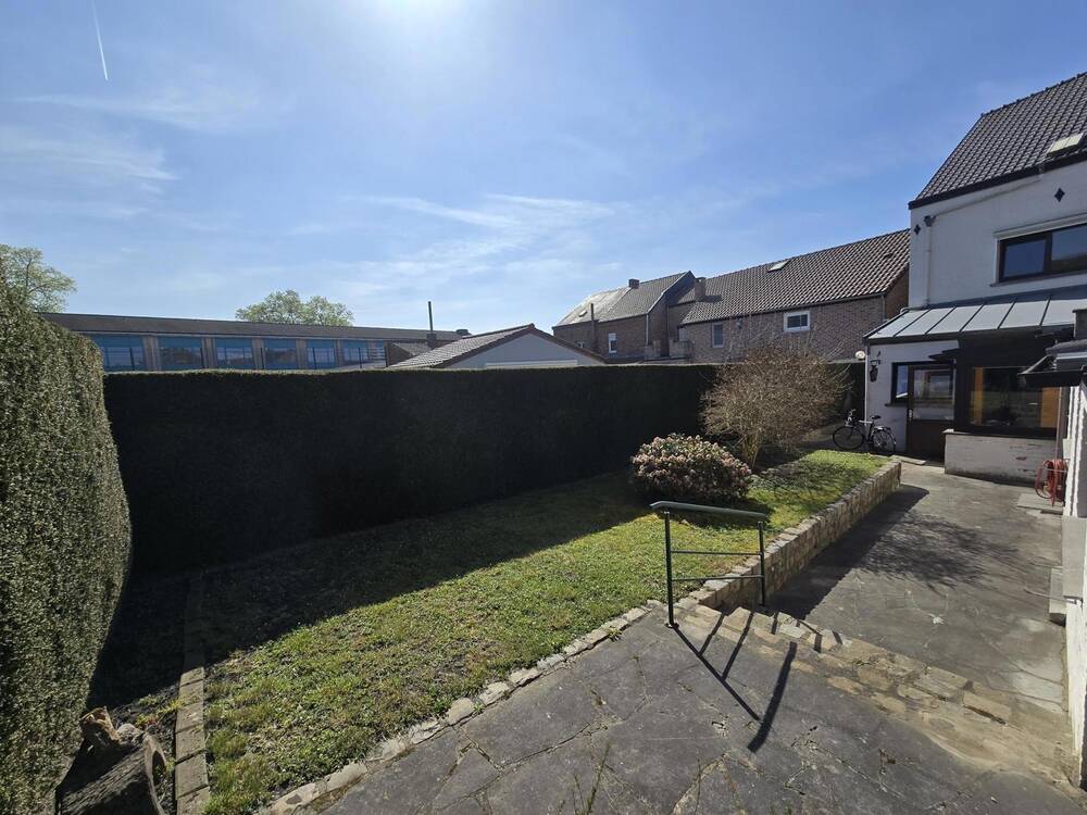 Maison à vendre à Strépy-Bracquegnies 7110 180000.00€ 3 chambres 226.00m² - annonce 445756