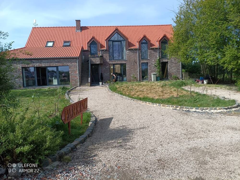 Immeuble mixte à vendre à Ostiches 7804 450000.00€ 7 chambres 550.00m² - annonce 447379