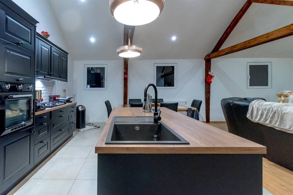 Maison à vendre à Châtelet 6200 199999.00€ 3 chambres 200.00m² - annonce 448932
