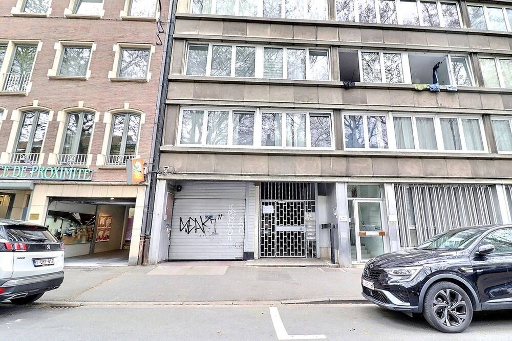 Parking / garage à vendre à Charleroi 6000 17500.00€ chambres m² - annonce 448796