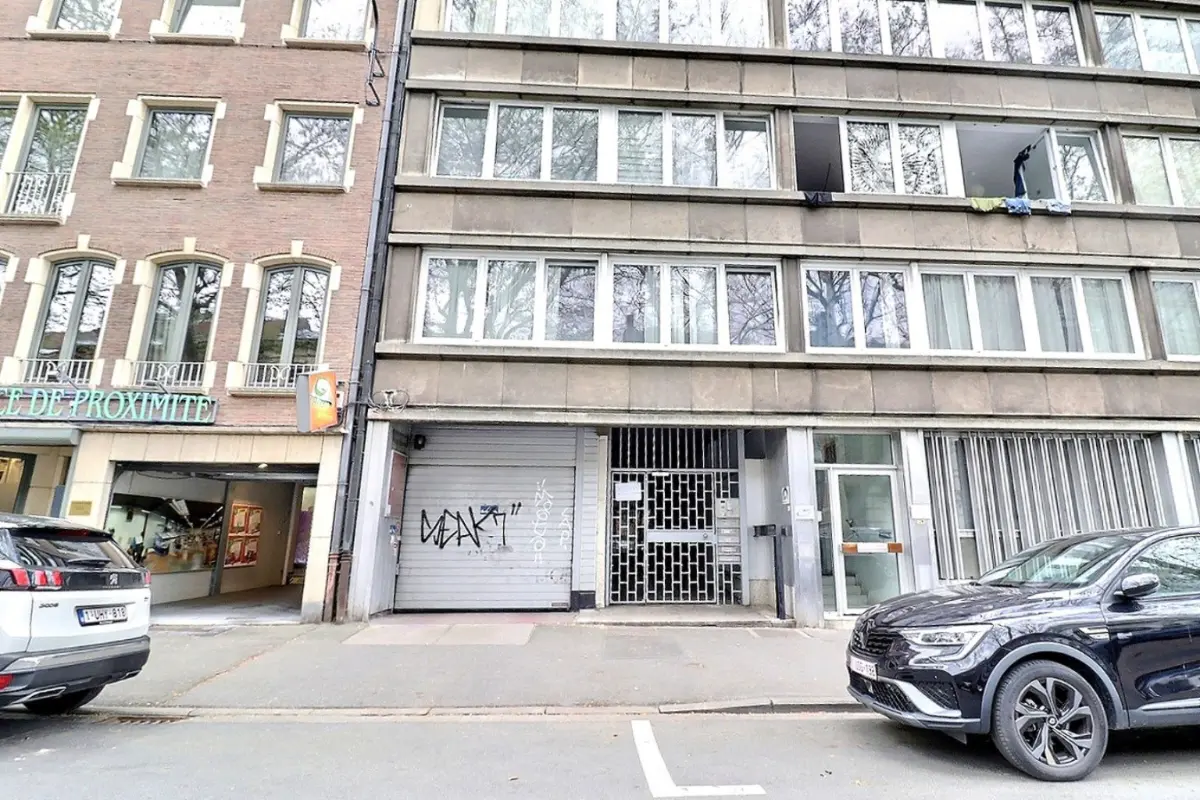 Box à vendre à Charleroi 6000 17500.00€  chambres m² - annonce 448796