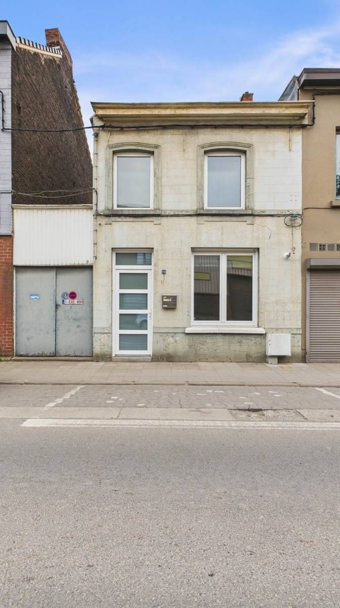 Maison à vendre à Marchienne-au-Pont 6030 157500.00€ 3 chambres 157.00m² - annonce 451698