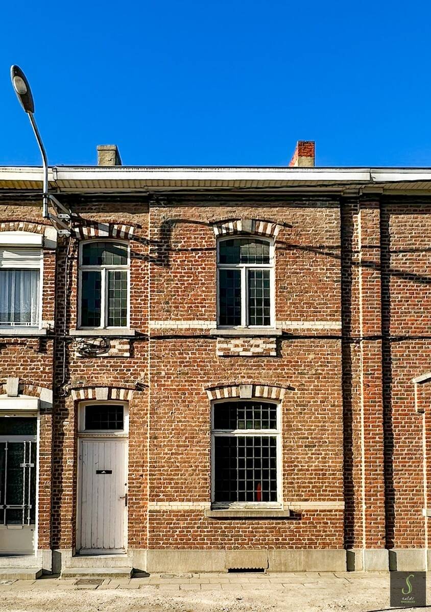Maison à à Leval-Trahegnies 7134 120000.00€ 2 chambres 130.00m² - annonce 453227