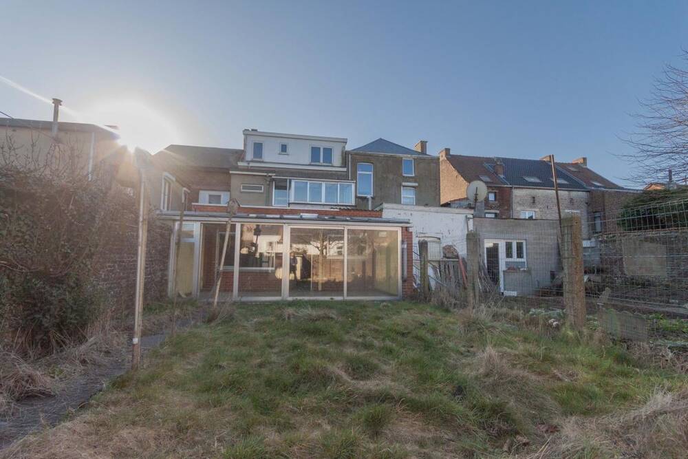 Maison à vendre à Mont-sur-Marchienne 6032 198000.00€ 3 chambres 360.00m² - annonce 455910