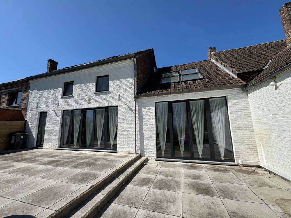Maison à louer à Saint-Symphorien 7030 2150.00€ 4 chambres 200.00m² - annonce 457072