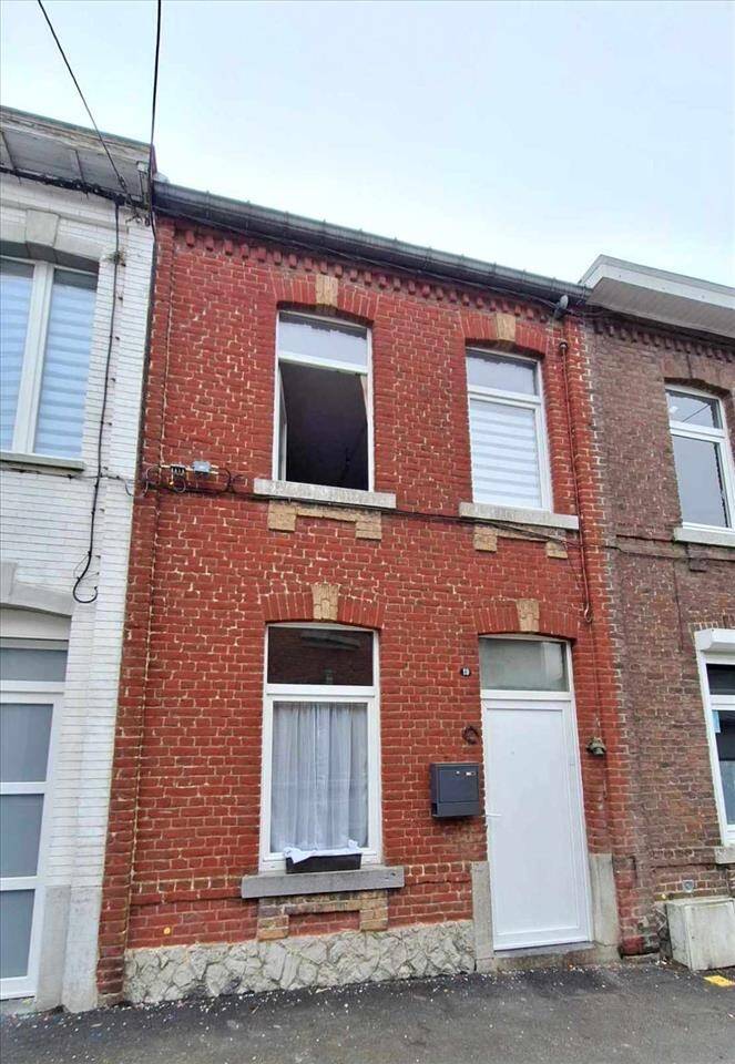 Maison à vendre à Erquelinnes 6560 85000.00€ 2 chambres 75.00m² - annonce 457129