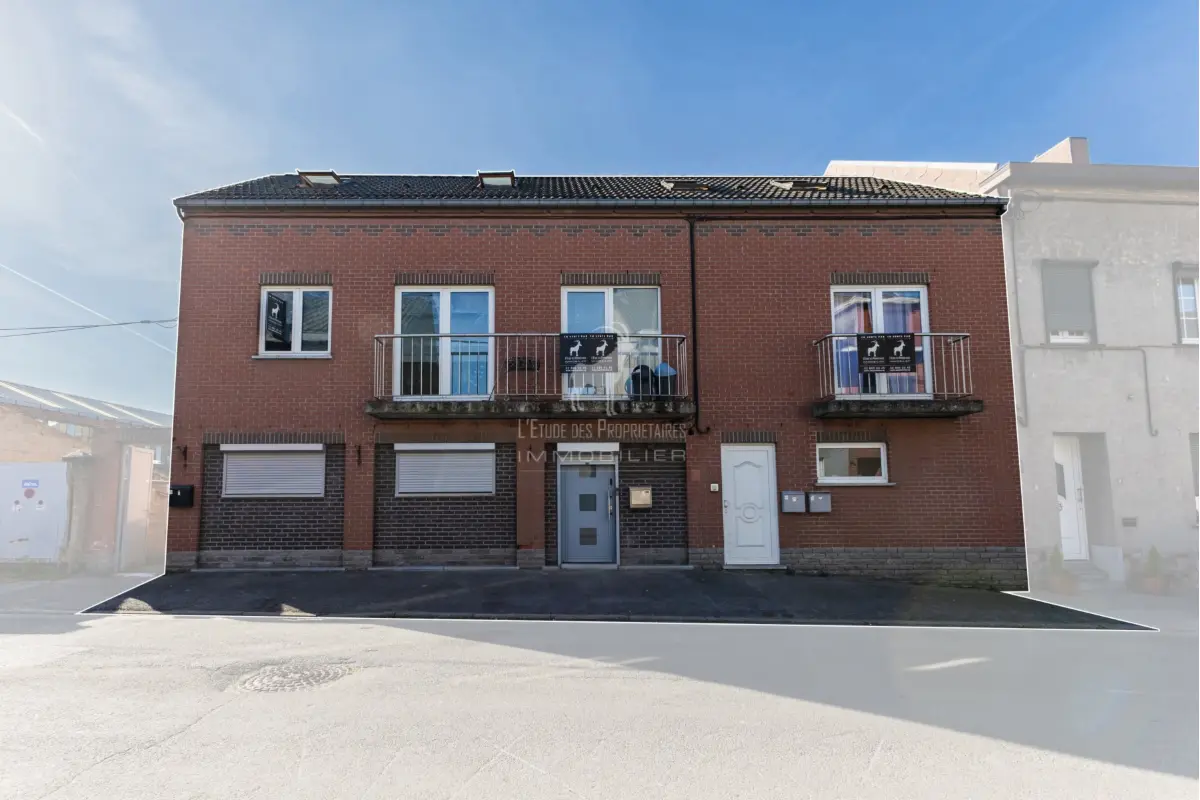 Immeuble de rapport - Immeuble à appartement à vendre à Gilly 6060 239999.00€ 5 chambres 204.00m² - annonce 458307