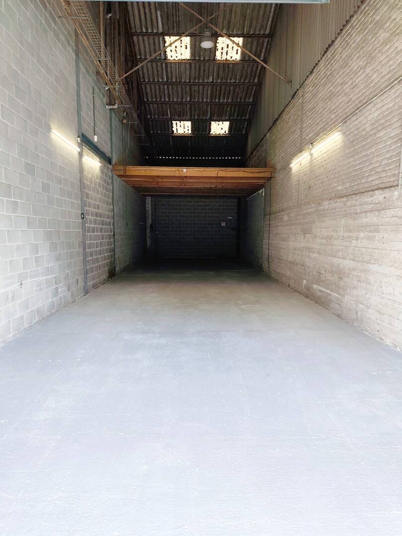 Commerce à  à Tertre 7333 590.00€  chambres 150.00m² - annonce 460975