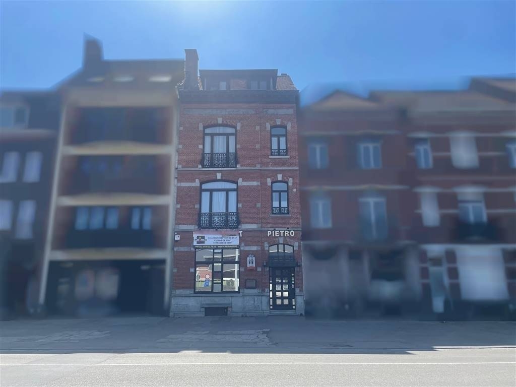 Immeuble de rapport - Immeuble à appartement à vendre à Tournai 7500 525000.00€ chambres m² - annonce 461178