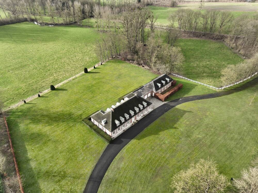 Maison à vendre à Harmignies 7022 1150000.00€ 7 chambres 647.00m² - annonce 464028