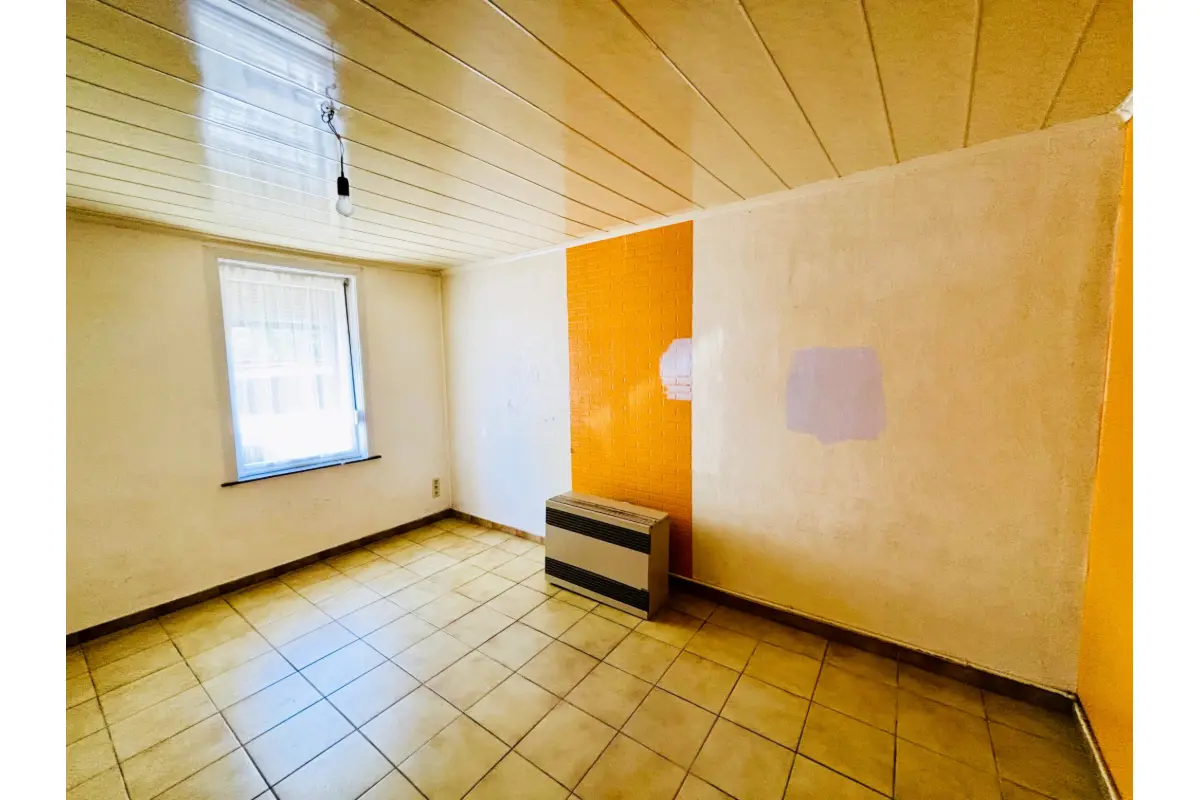 Maison à vendre à Le Roeulx 7070 150000.00€ 3 chambres 145.00m² - annonce 582900