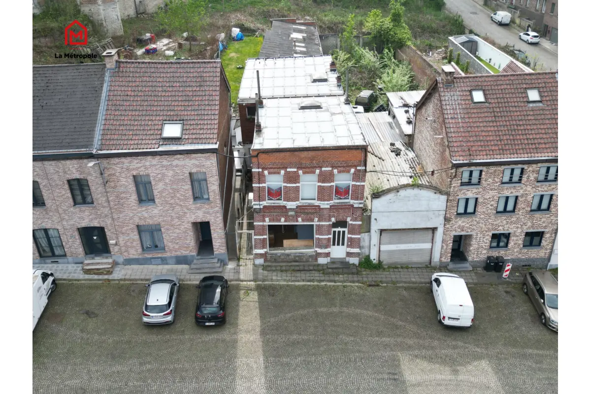 Immeuble de rapport - Immeuble à appartement à vendre à Trazegnies 6183 189000.00€  chambres 450.00m² - annonce 464785