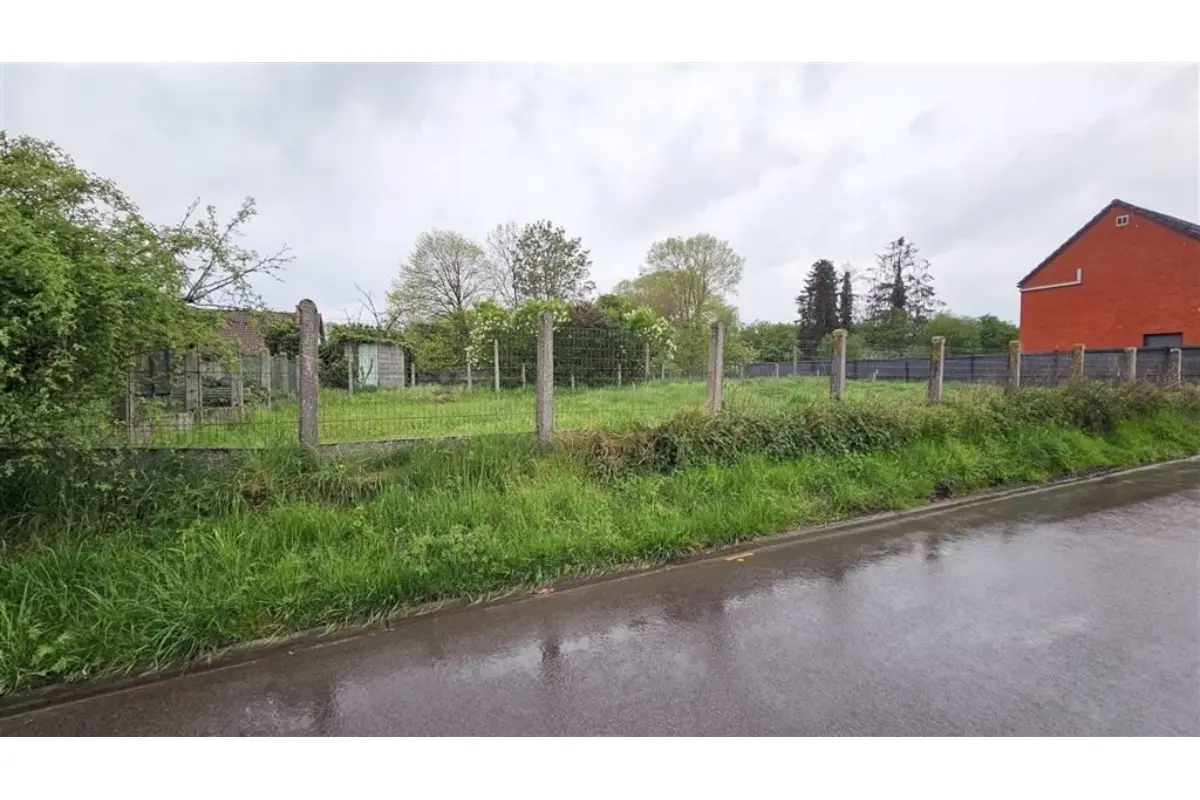 Terrain à vendre à Saint-Denis 7034 63000.00€  chambres m² - annonce 471024