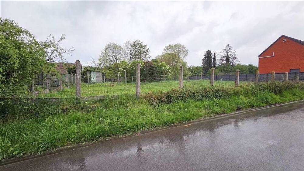 Terrain à vendre à Saint-Denis 7034 63000.00€  chambres m² - annonce 471024