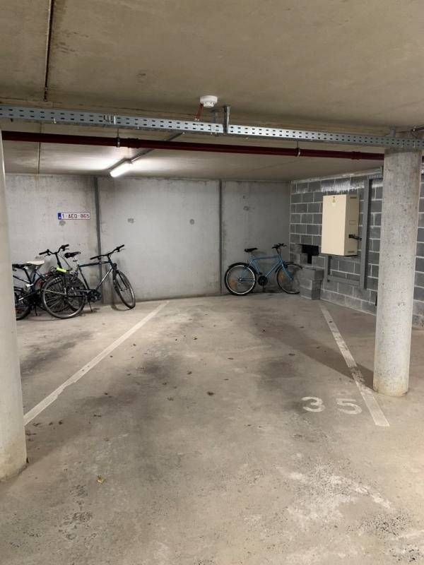 Parking / garage à louer à Tournai 7500 75.00€ chambres m² - annonce 466229