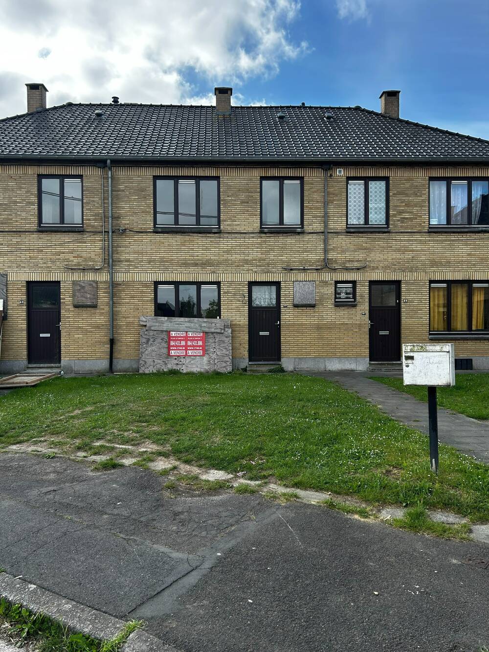 Maison à vendre à La Louvière 7100 110000.00€ 3 chambres 94.00m² - annonce 466767