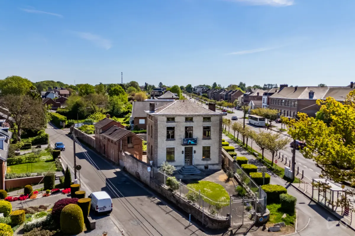 Maison à vendre à Thuin 6530 287000.00€ 6 chambres 233.00m² - annonce 643579