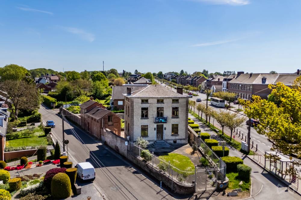 Maison à vendre à Thuin 6530 287000.00€ 6 chambres 233.00m² - annonce 469238