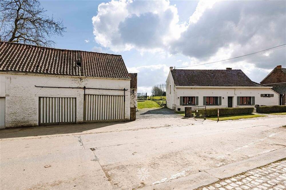 Maison à vendre à Ghoy 7863 295000.00€ 3 chambres 183.00m² - annonce 469620