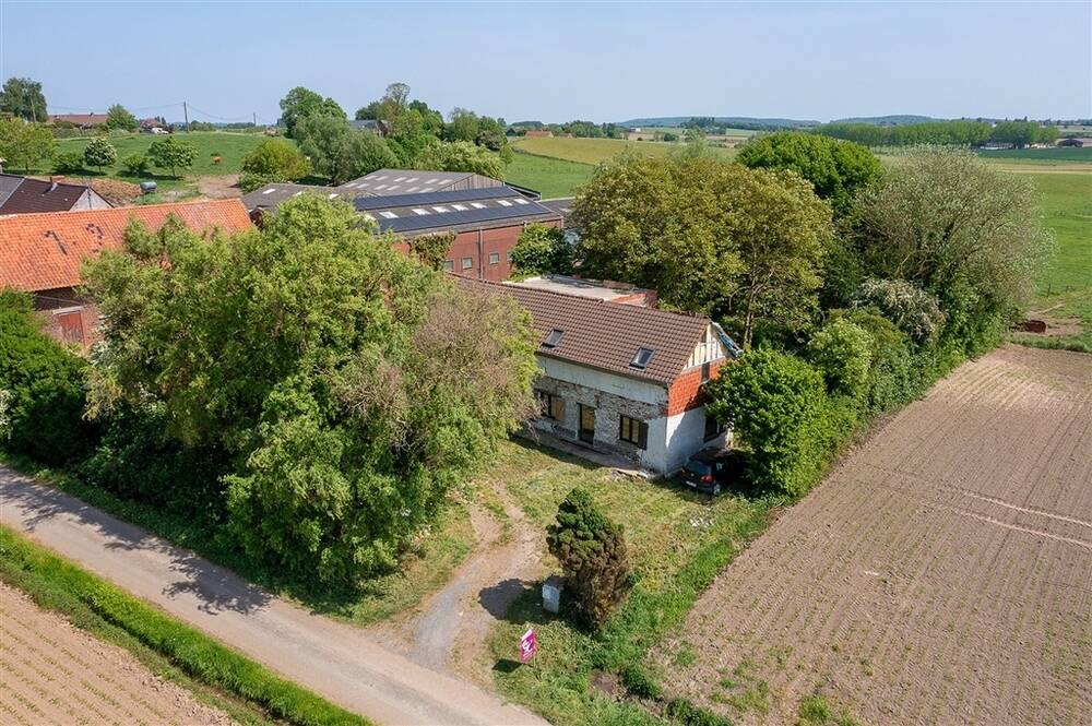 Maison à vendre à Mourcourt 7543 199000.00€ 3 chambres 266.00m² - annonce 472938