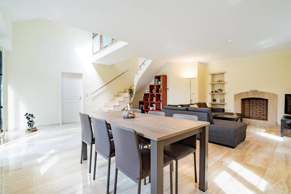 Appartement à louer à Obourg 7034 1625.00€ 2 chambres 177.00m² - annonce 474401