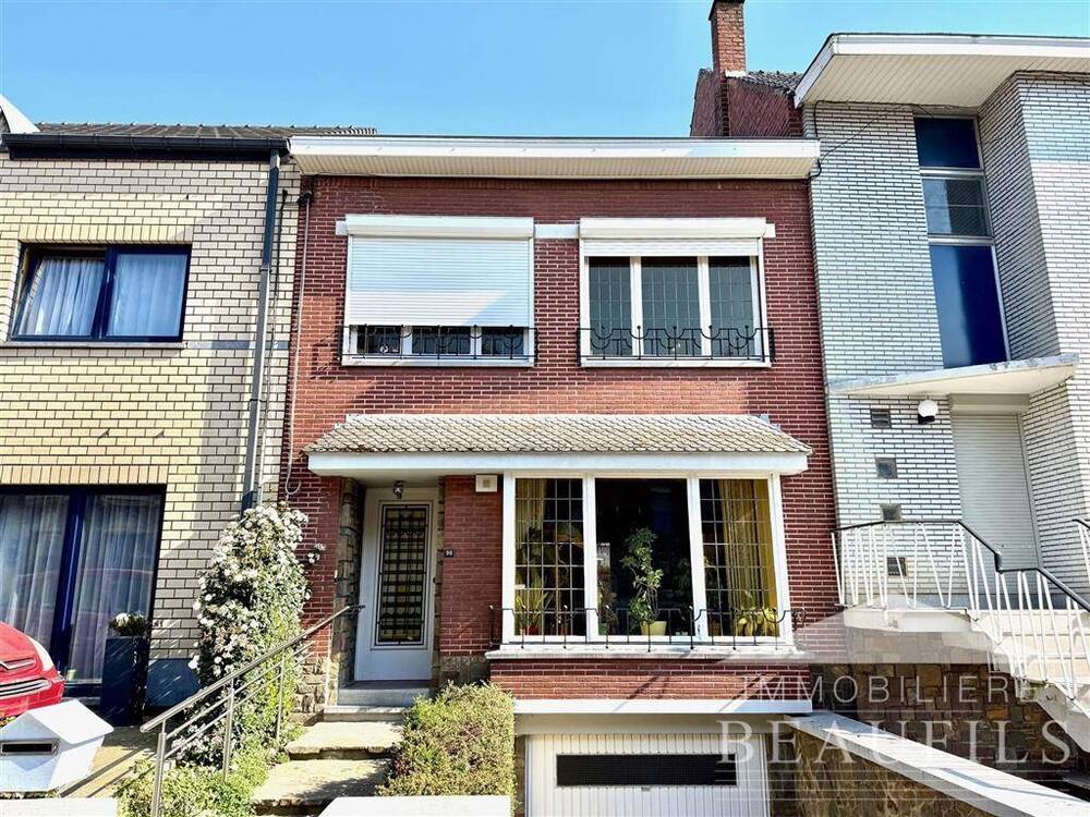 Maison à vendre à Haine-Saint-Pierre 7100 190000.00€ 3 chambres 134.00m² - annonce 473167