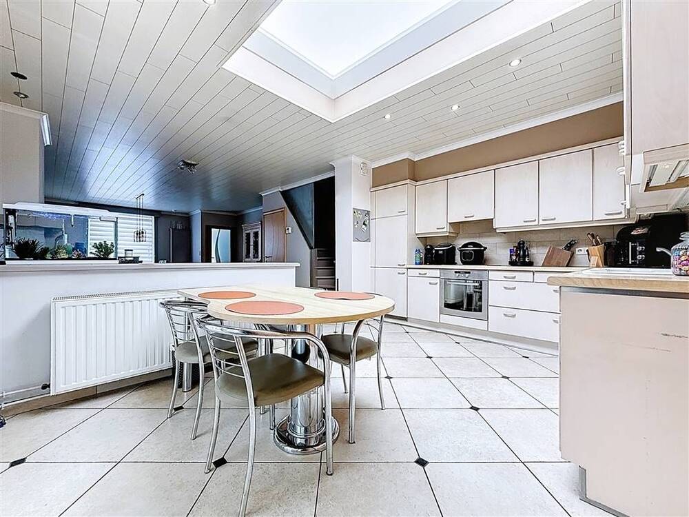 Maison à louer à Luingne 7700 1050.00€ 4 chambres 137.00m² - annonce 474775