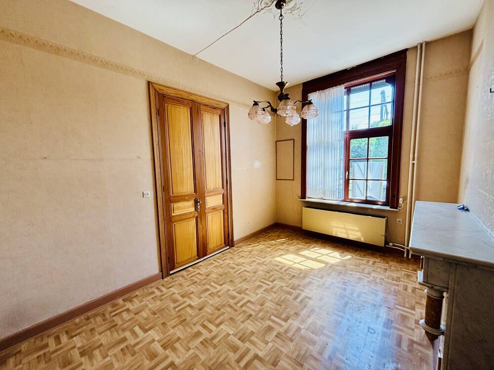 Maison à vendre à Strépy-Bracquegnies 7110 225000.00€ 3 chambres 160.00m² - annonce 523766