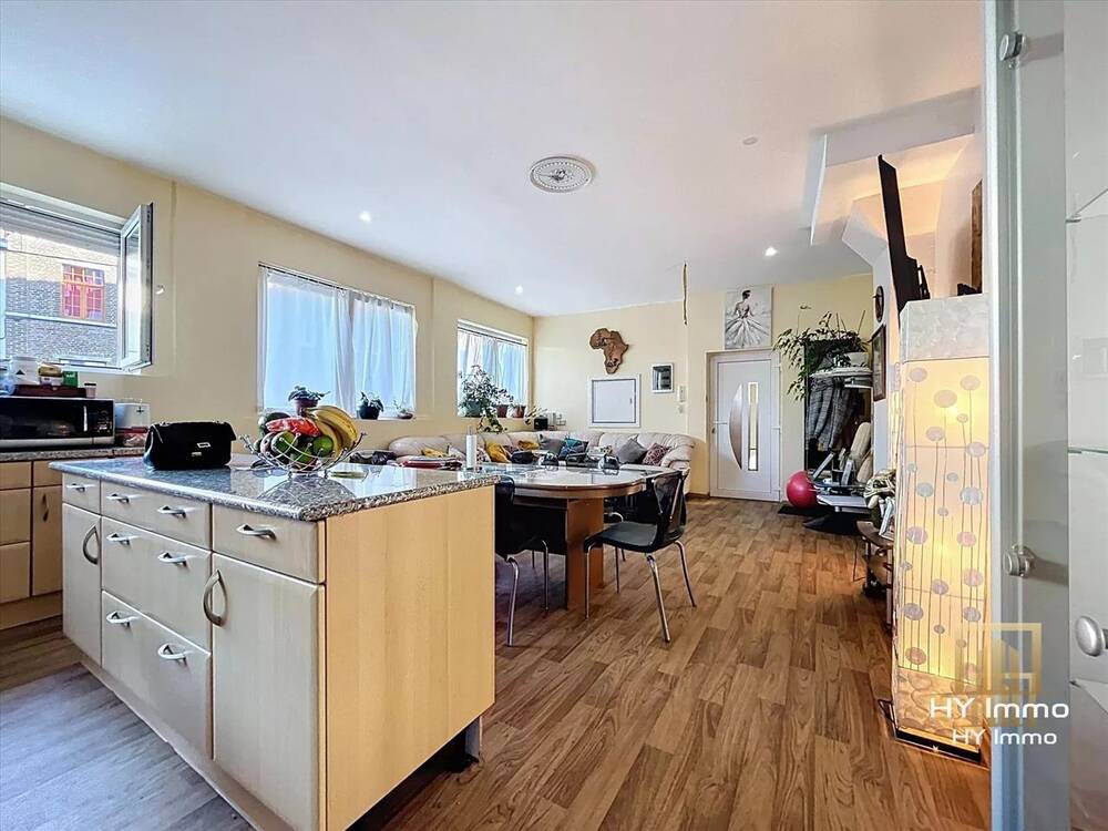Appartement à vendre à Charleroi 6000 169000.00€ 3 chambres 133.00m² - annonce 476384