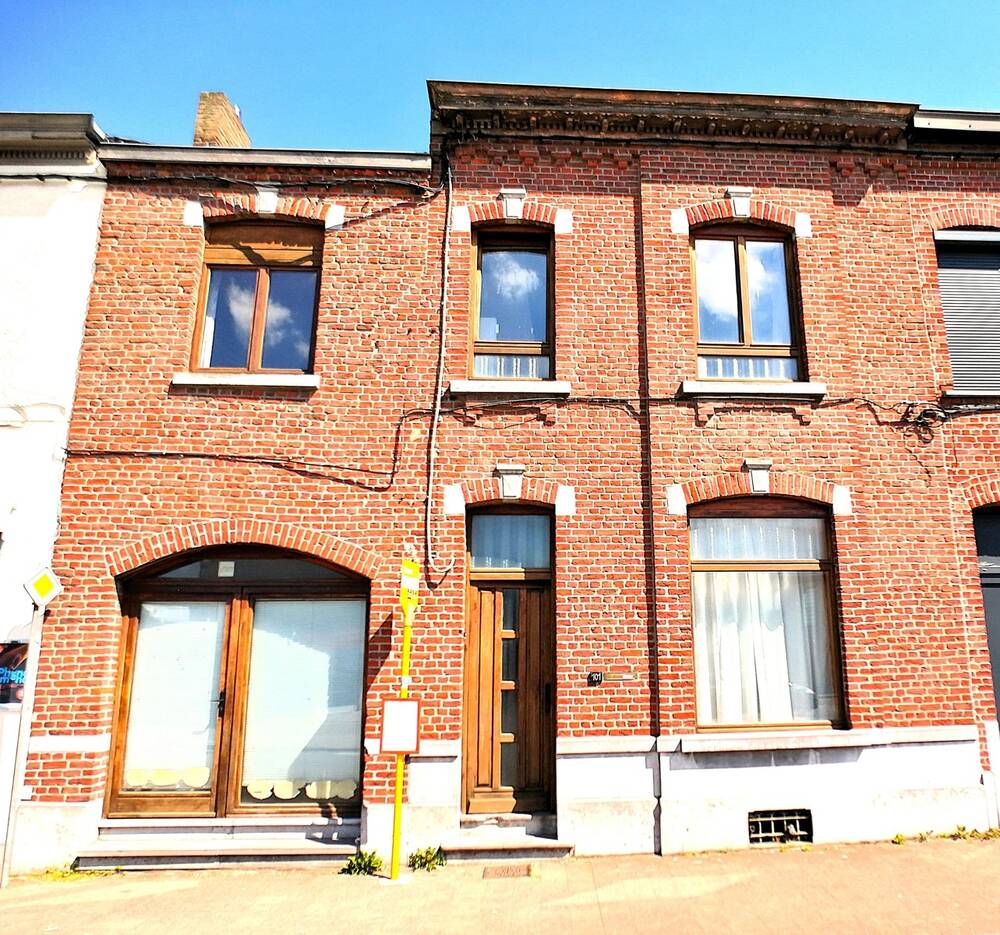 Maison à vendre à La Louvière 7100 265000.00€ 6 chambres 221.00m² - annonce 475905