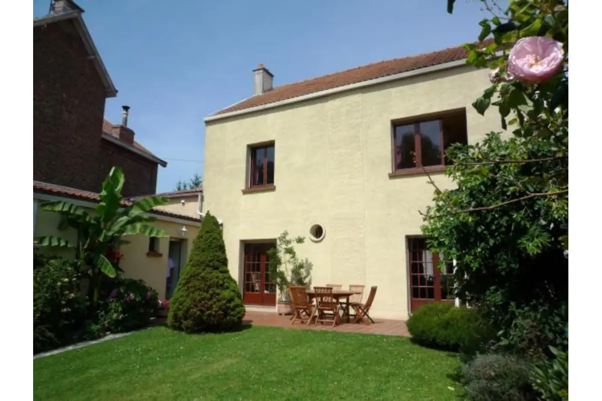 Maison à vendre à Grand-Reng 6560 252000.00€ 4 chambres 180.00m² - annonce 478175