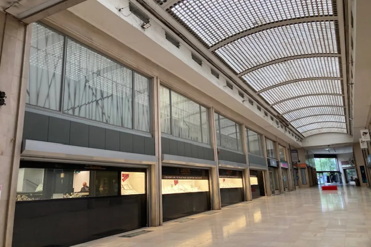 Commerce à vendre à Charleroi 6000 300000.00€  chambres 340.00m² - annonce 478432