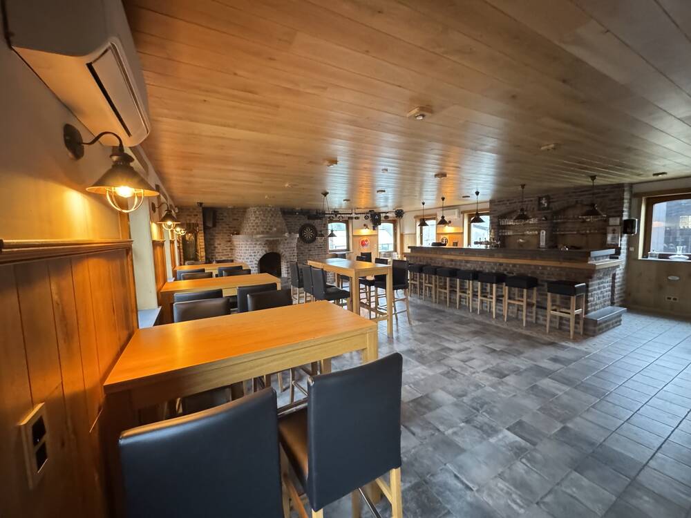 Commerce à louer à Hyon 7022 2000.00€ 0 chambres m² - annonce 481157