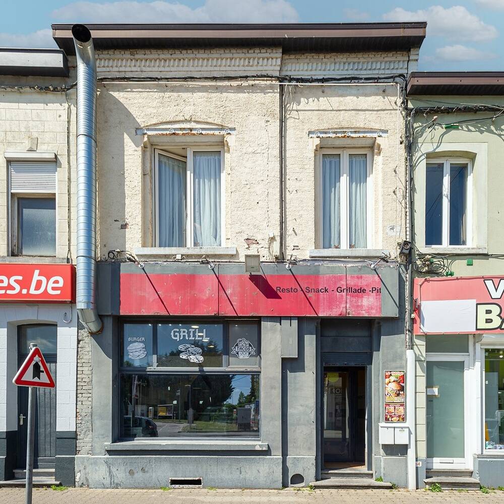 Immeuble de rapport - Immeuble à appartement à vendre à Quiévrain 7380 180000.00€ 2 chambres 210.00m² - annonce 481237