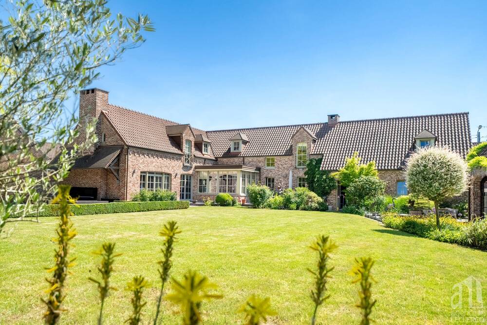 Maison à vendre à Vezon 7538 850000.00€ 4 chambres 356.00m² - annonce 481268