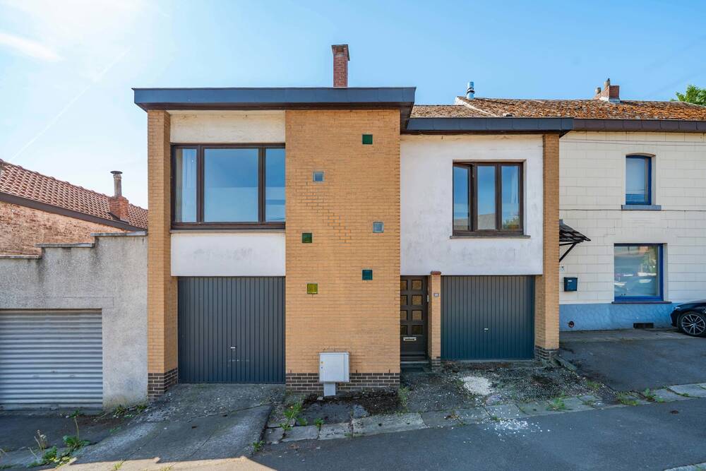 Maison à vendre à Montigny-le-Tilleul 6110 230000.00€ 4 chambres 145.00m² - annonce 483520