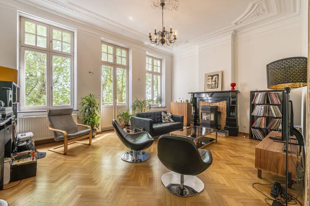 Maison à vendre à Charleroi 6000 325000.00€ 4 chambres 320.00m² - annonce 482863