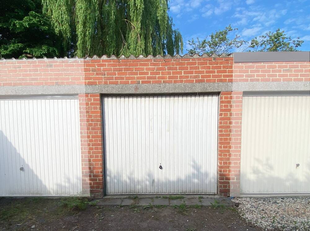 Parking / garage à vendre à Mouscron 7700 18000.00€ chambres m² - annonce 482688