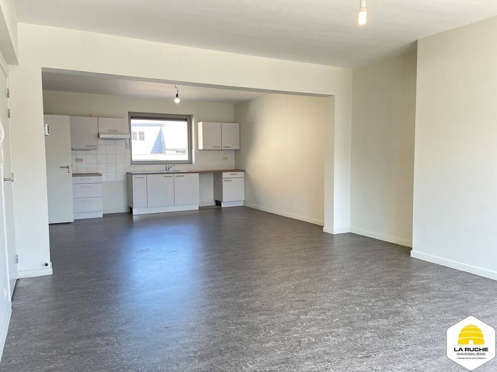 Duplex à louer à Nalinnes 6120 890.00€ 3 chambres 112.00m² - annonce 483333