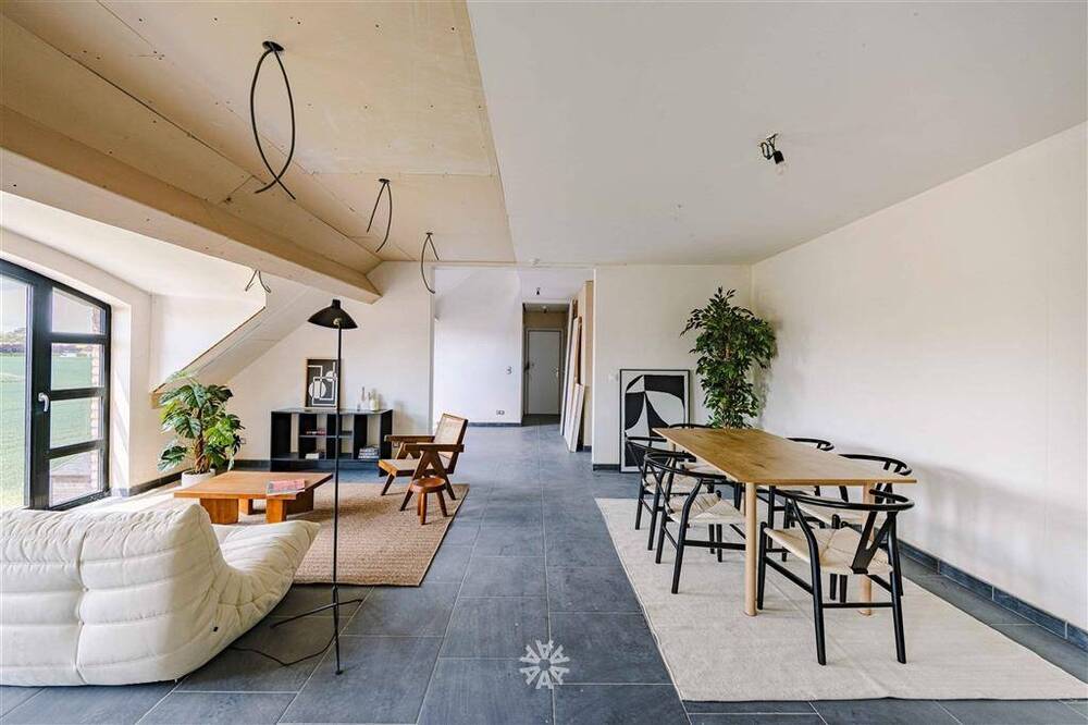 Appartement à vendre à Saint-Sauveur 7912 140000.00€ 3 chambres 164.00m² - annonce 484634