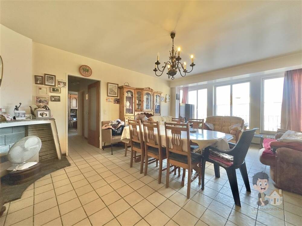 Appartement à à Châtelet 6200 119900.00€ 3 chambres 97.00m² - annonce 484310