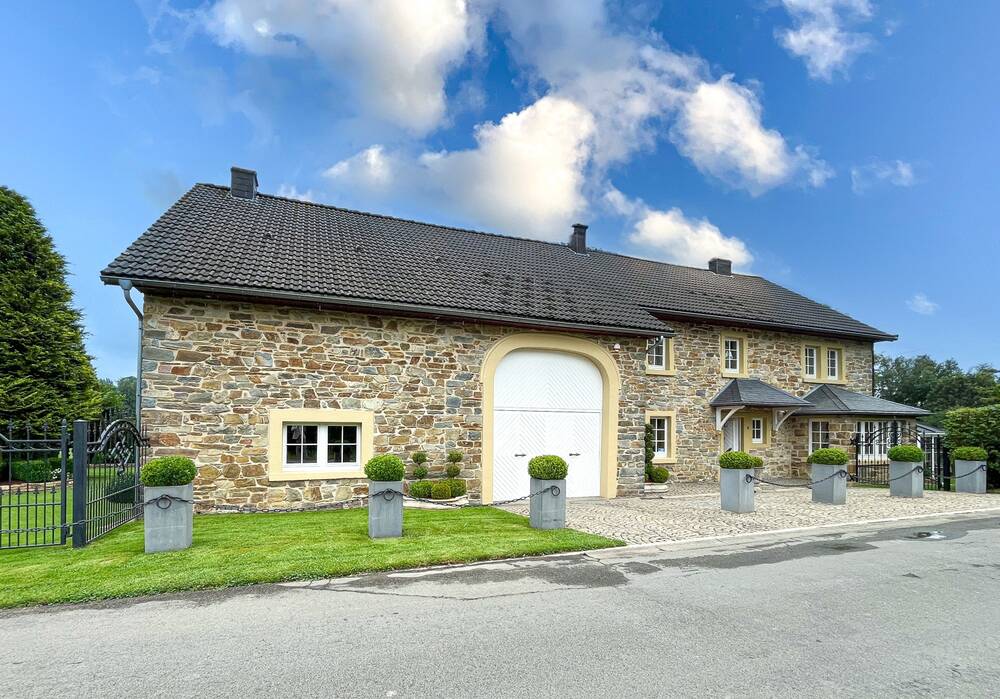 Villa à à Waimes 4950 625000.00€ 5 chambres 400.00m² - annonce 483654