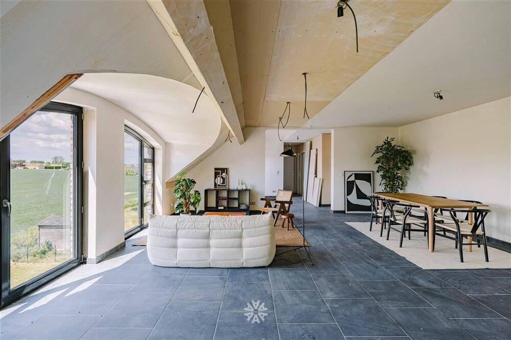 Appartement à vendre à Saint-Sauveur 7912 145000.00€ 3 chambres 191.00m² - annonce 484635